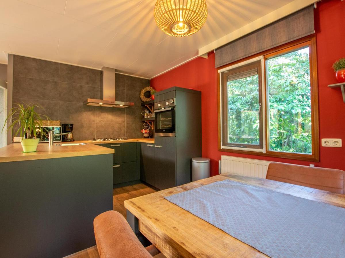 Witte Bungalow Uden Esterno foto