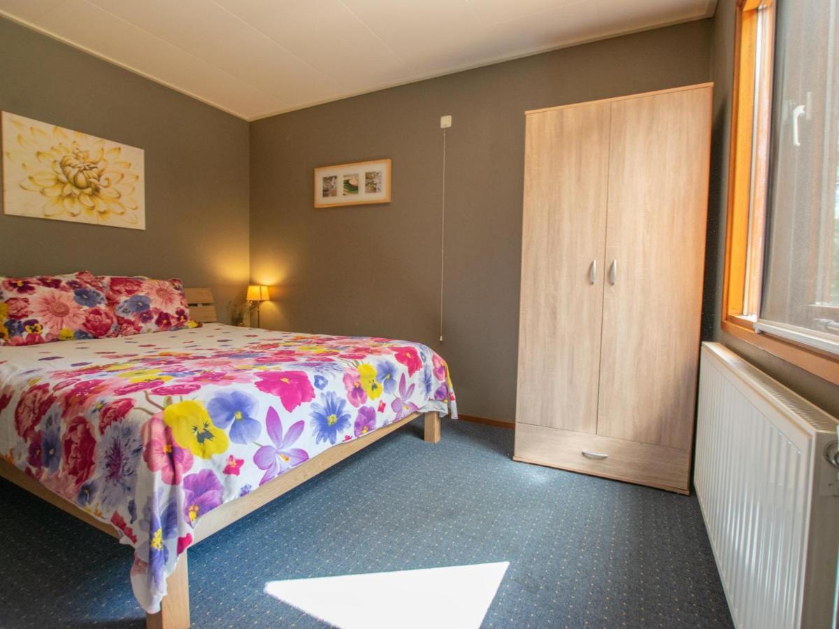 Witte Bungalow Uden Esterno foto
